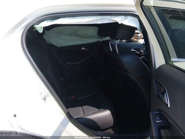 2018 MERCEDES-BENZ GLA 250 8