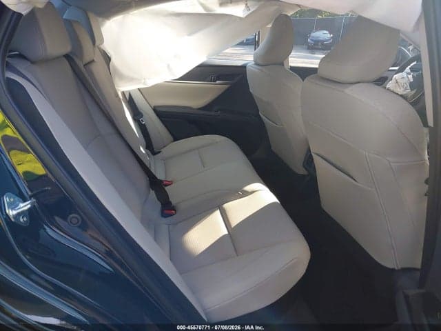 2026 TOYOTA CAMRY XLE 8