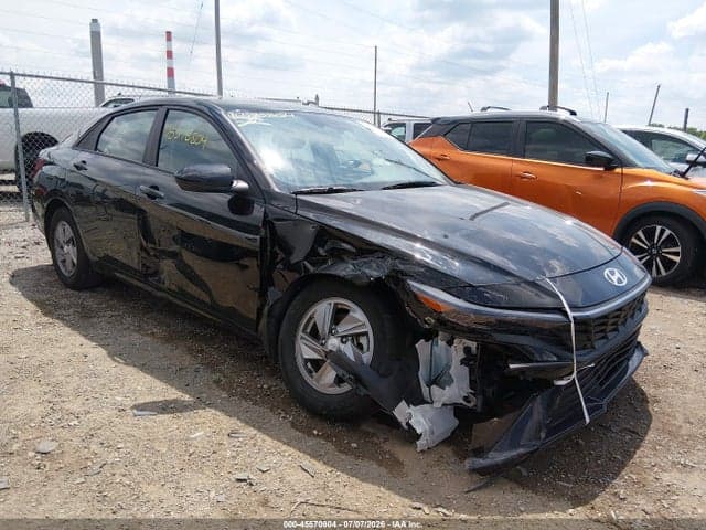 2024 HYUNDAI ELANTRA SE 6