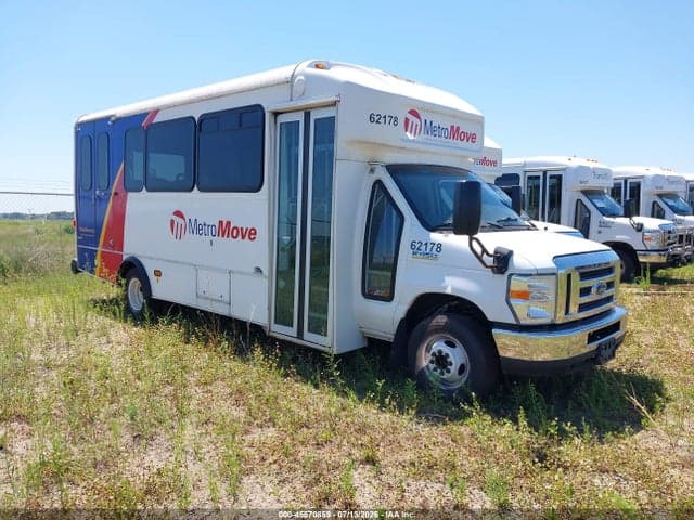 2018 FORD E-450 CUTAWAY 1