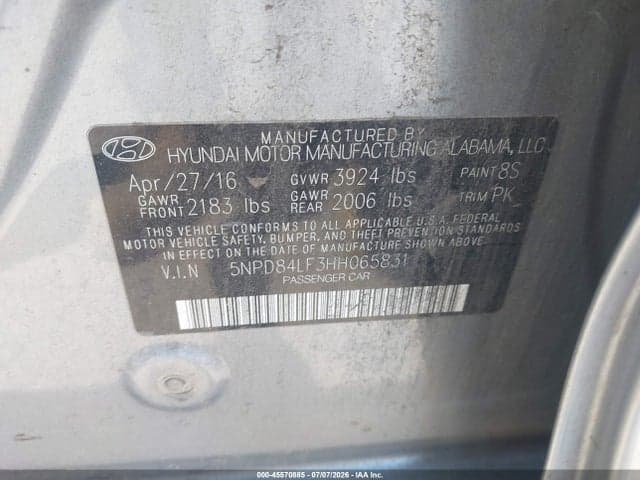 2017 HYUNDAI ELANTRA SE 9