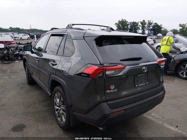 2023 TOYOTA RAV4 XLE PREMIUM 3