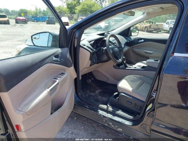 2017 FORD ESCAPE SE 6