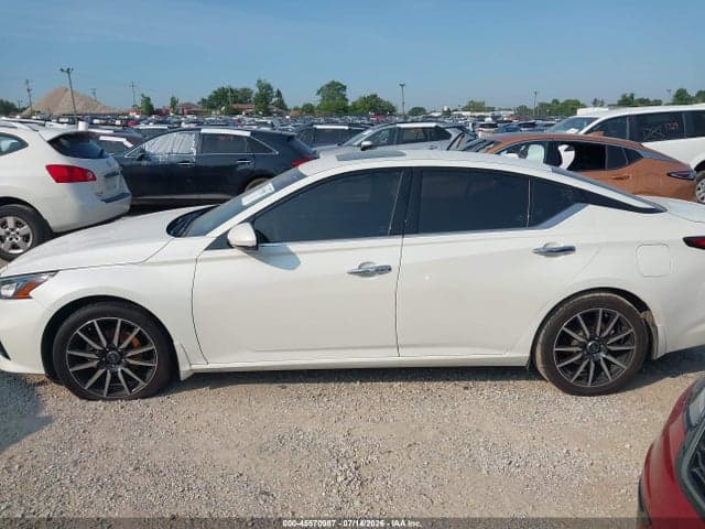 2022 NISSAN ALTIMA SL FWD 14
