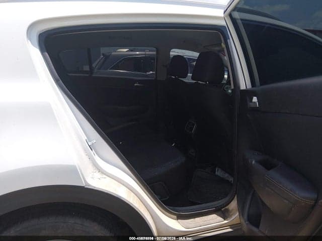 2018 KIA SPORTAGE LX 8