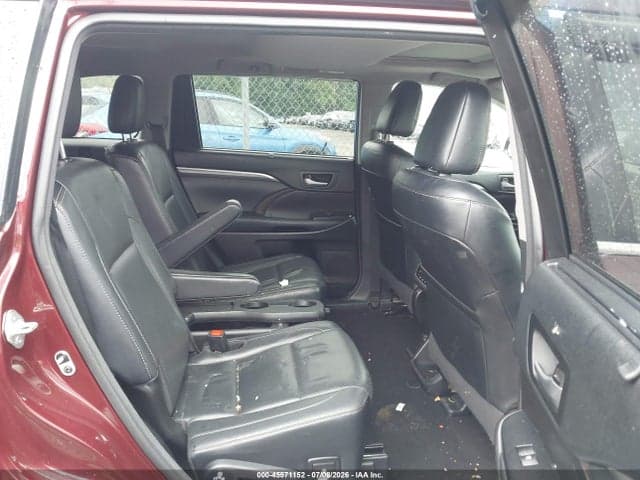 2017 TOYOTA HIGHLANDER LIMITED 8