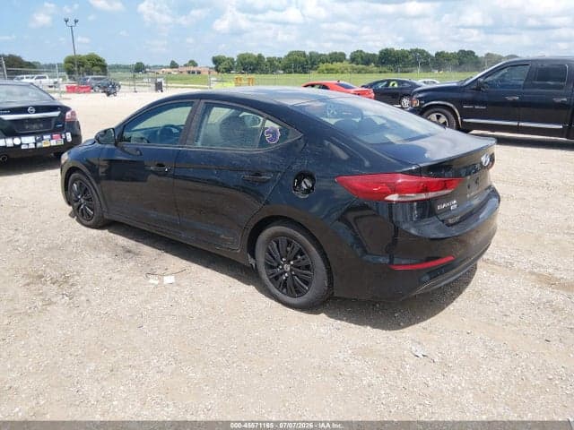 2018 HYUNDAI ELANTRA SE 3