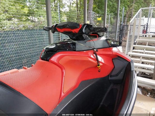 2020 BOMBARDIER SEADOO RXT-X300 5