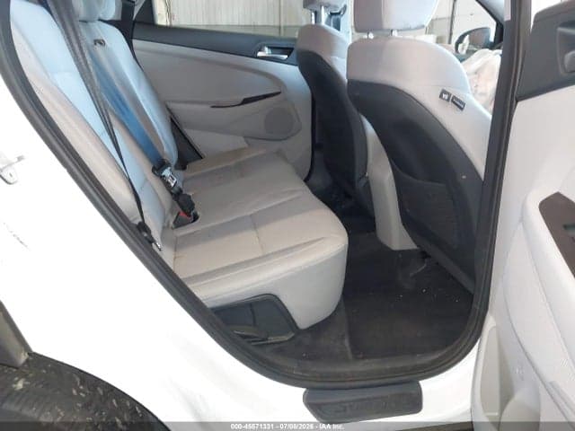2019 HYUNDAI TUCSON SE 8