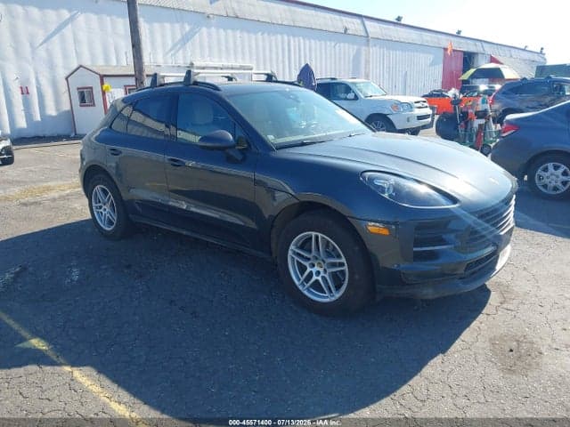 2019 PORSCHE MACAN 1