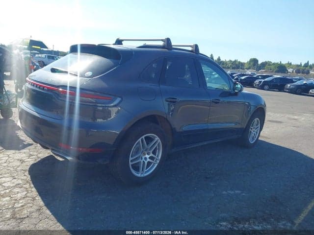 2019 PORSCHE MACAN 4