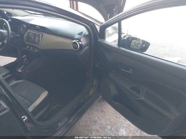 2020 NISSAN VERSA SV XTRONIC CVT 5
