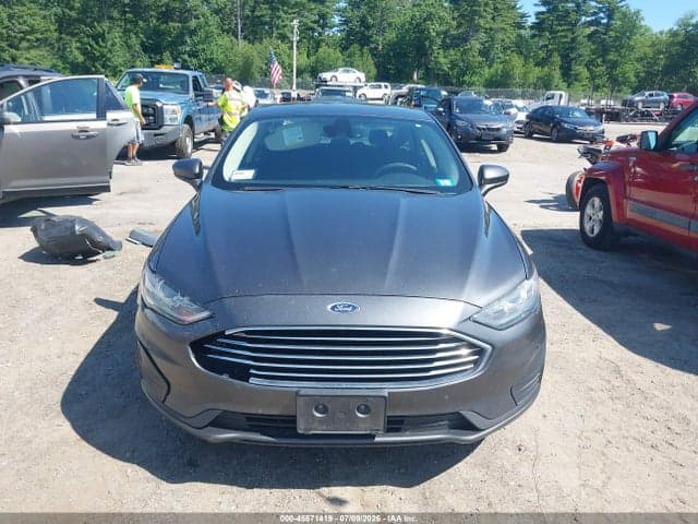 2020 FORD FUSION SE 13