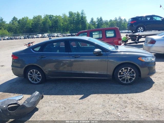 2020 FORD FUSION SE 14