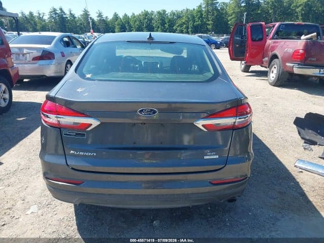 2020 FORD FUSION SE 17