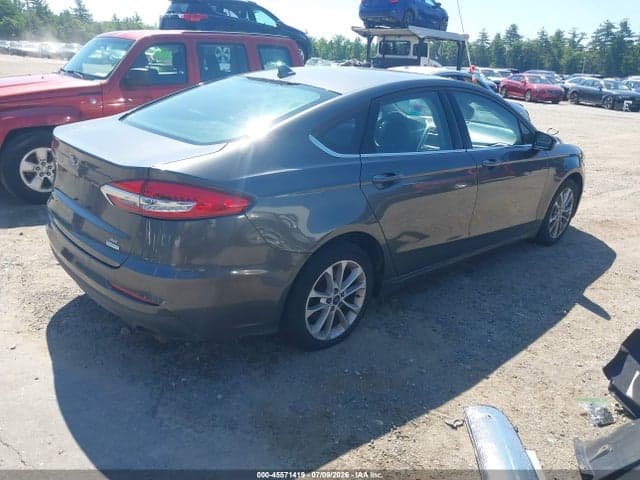 2020 FORD FUSION SE 4
