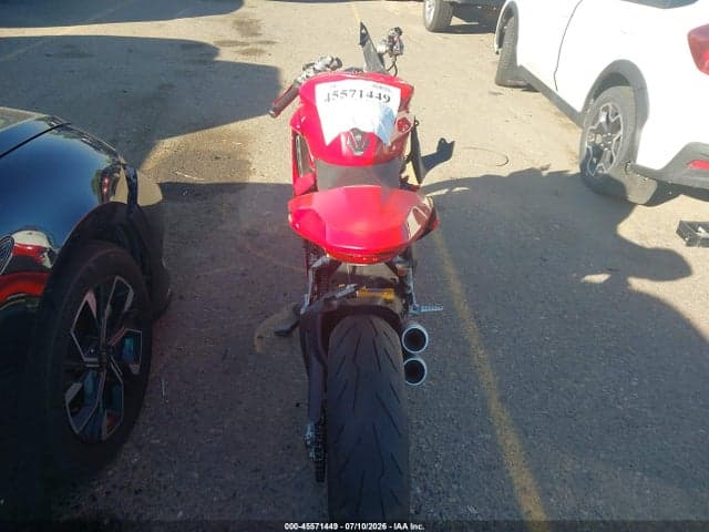 2023 DUCATI SUPERSPORT 6