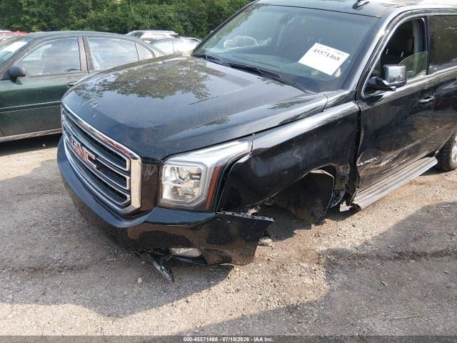 2017 GMC YUKON SLE 6