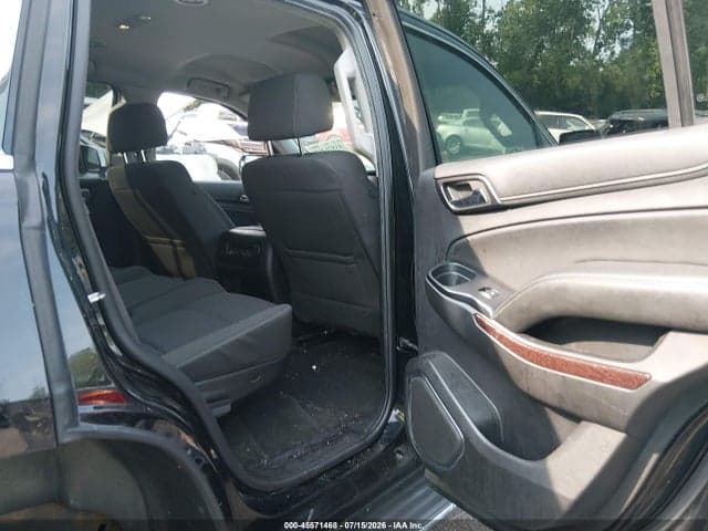 2017 GMC YUKON SLE 8