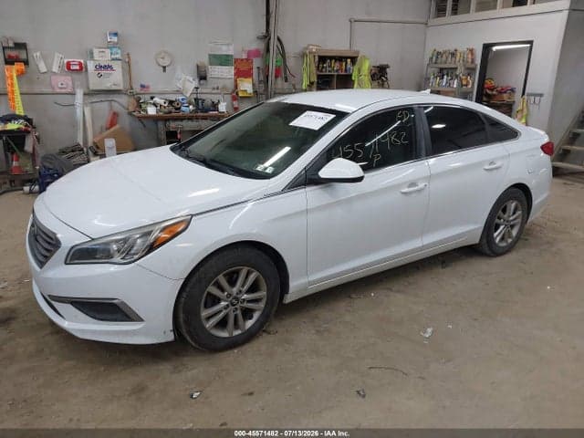2017 HYUNDAI SONATA SE 2