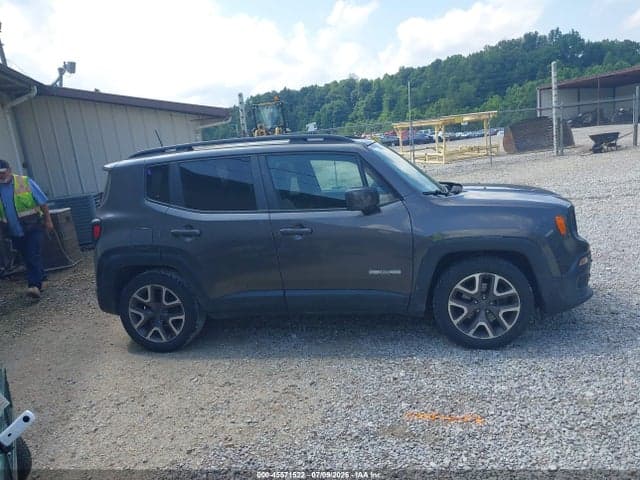 2018 JEEP RENEGADE LATITUDE FWD 13