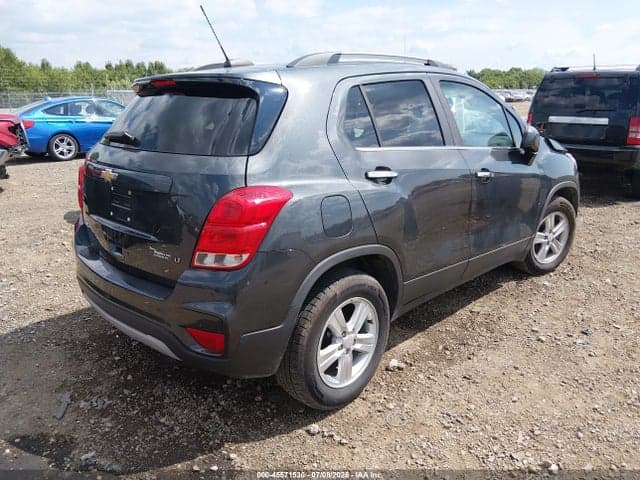 2019 CHEVROLET TRAX LT 4