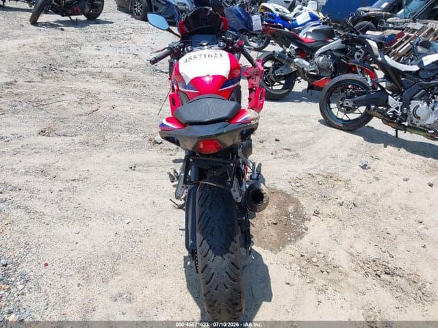 2025 HONDA CBR500 RA 6
