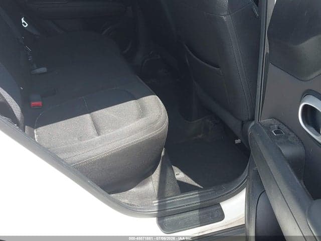 2019 KIA SOUL + 8
