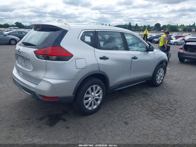 2017 NISSAN ROGUE S 4