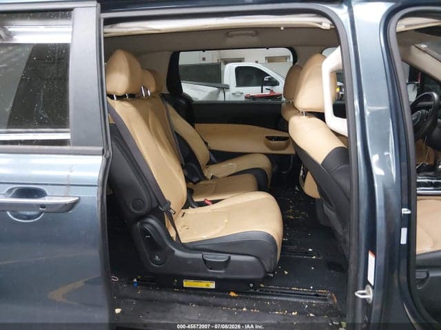 2024 KIA CARNIVAL MPV EX 8
