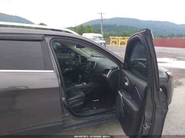 2018 JEEP CHEROKEE LATITUDE PLUS 4X4 5