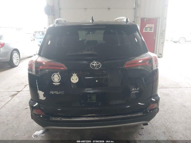 2017 TOYOTA RAV4 XLE 16