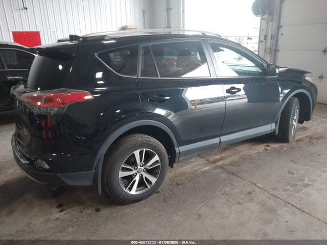 2017 TOYOTA RAV4 XLE 4