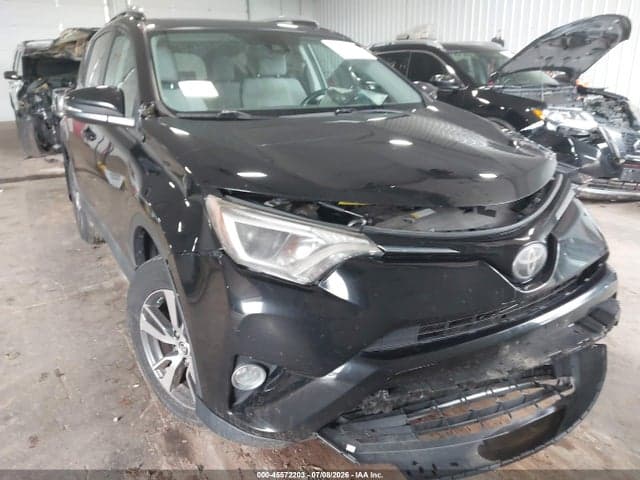 2017 TOYOTA RAV4 XLE 6