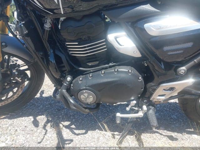 2025 TRIUMPH MOTORCYCLE SPEED 400 9