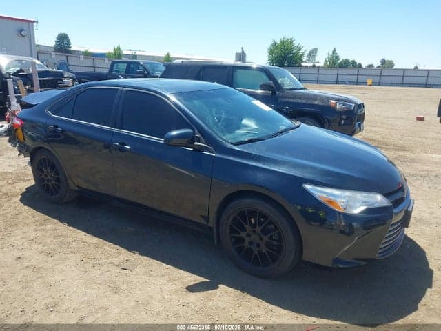2017 TOYOTA CAMRY XLE - 1