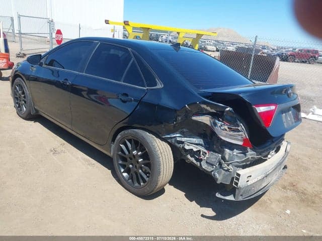 2017 TOYOTA CAMRY XLE 3