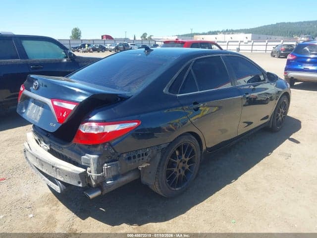 2017 TOYOTA CAMRY XLE 4
