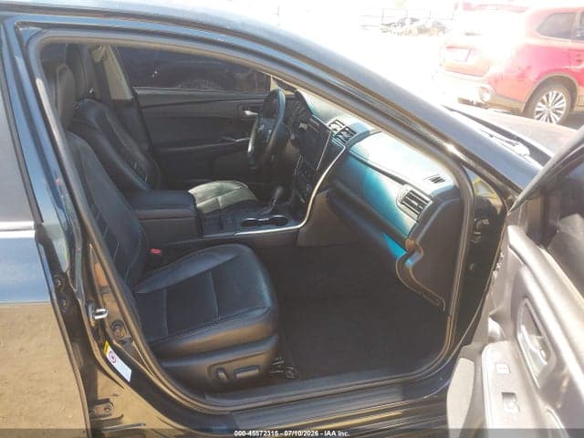 2017 TOYOTA CAMRY XLE 5