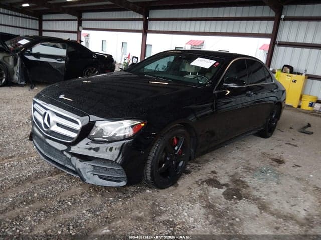 2017 MERCEDES-BENZ E 300 2