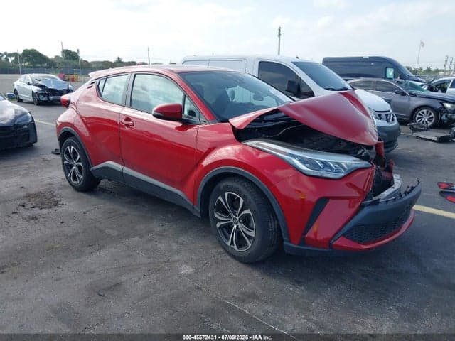 2020 TOYOTA C-HR LE 1