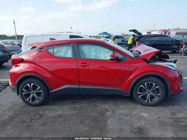 2020 TOYOTA C-HR LE 13