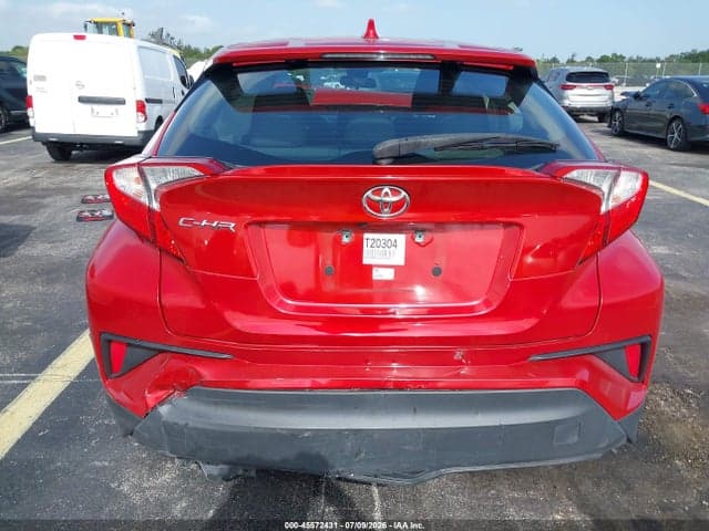 2020 TOYOTA C-HR LE 16