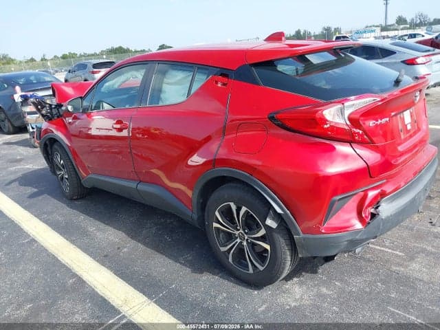 2020 TOYOTA C-HR LE 3