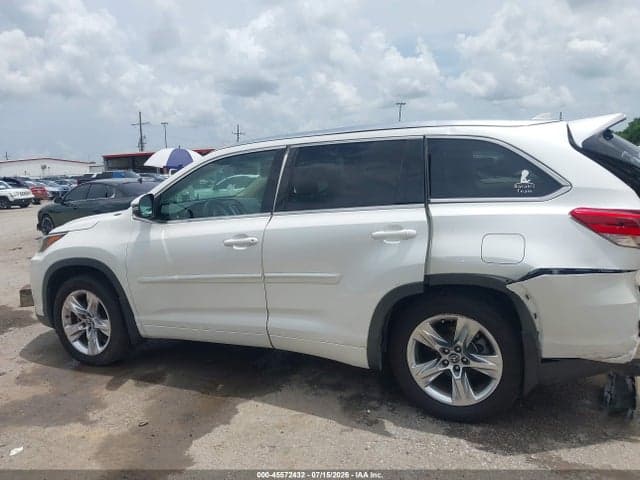 2017 TOYOTA HIGHLANDER LIMITED 14