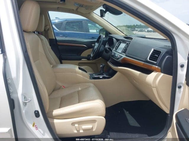 2017 TOYOTA HIGHLANDER LIMITED 5
