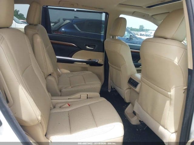 2017 TOYOTA HIGHLANDER LIMITED 8