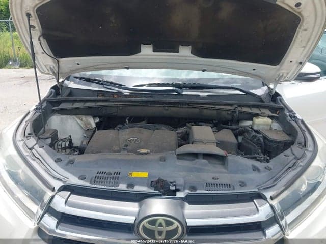 2017 TOYOTA HIGHLANDER LIMITED 10