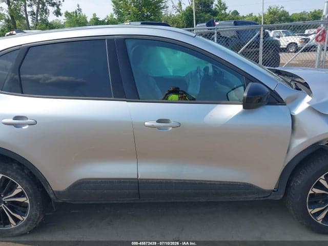 2022 FORD ESCAPE SE 14