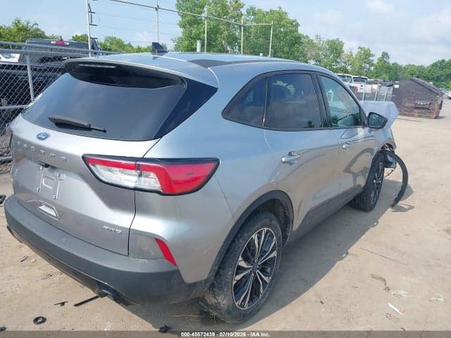 2022 FORD ESCAPE SE 4